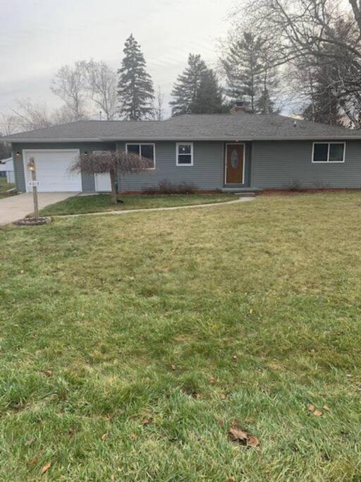 Villa Cute House In Quiet Neighborhood Saginaw Exterior foto